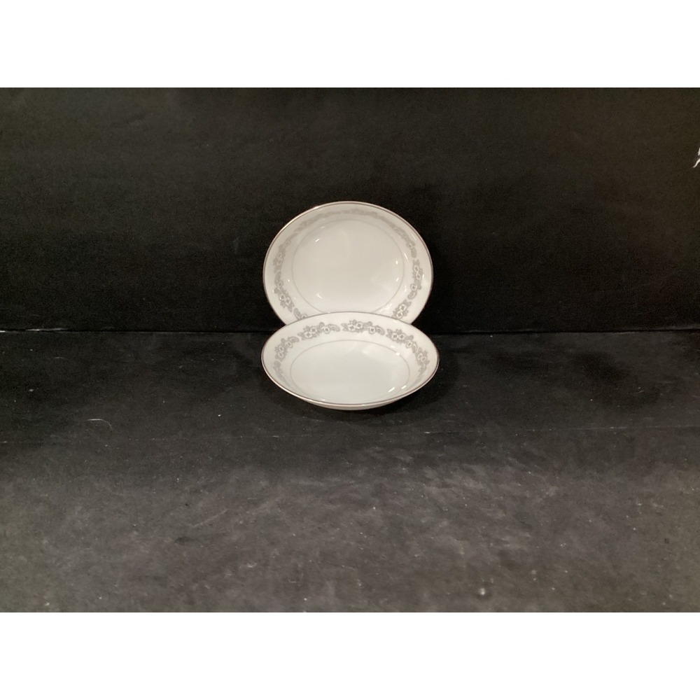 Hira Fine China Fruit Berry Bowls Set of 2 Made In Japan Floral